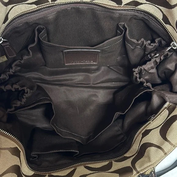 Coach Brown Tote Bag with Signature Design - Picture 13 of 16